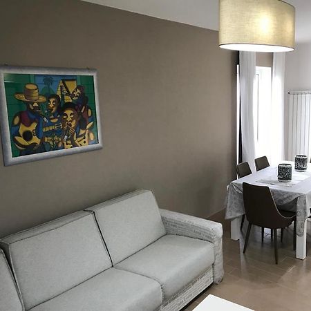 5 Miles Apt Rocca Cinquemiglia Exterior foto