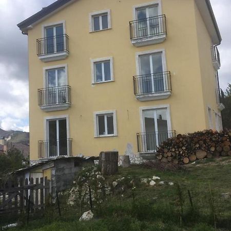 5 Miles Apt Rocca Cinquemiglia Exterior foto