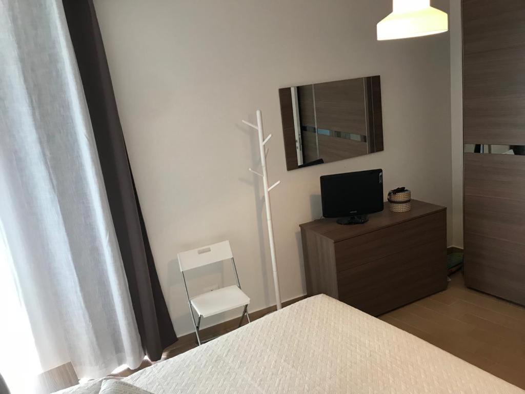5 Miles Apt Rocca Cinquemiglia Exterior foto