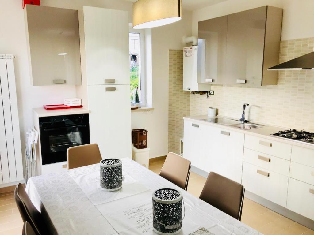 5 Miles Apt Rocca Cinquemiglia Exterior foto